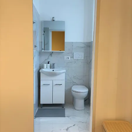 Nesima - Ospedale Garibaldi Siciliafiera Metro Fontana カターニア