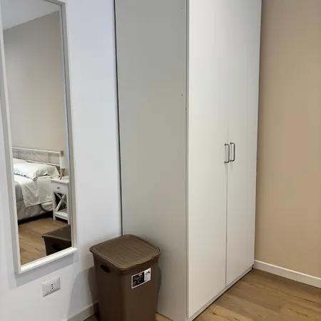 Nesima - Ospedale Garibaldi Siciliafiera Metro Fontana ゲストハウス